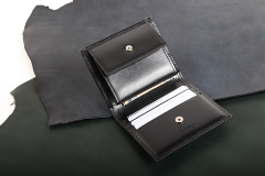 財布やキーケース 写真