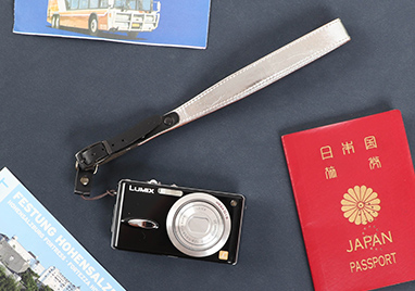 アンカーブリッジ Camera Hand Strap カメラストラップ メタリックレザー