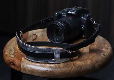 アンカーブリッジ Camera Strap 04 カメラストラップ メタリックレザー