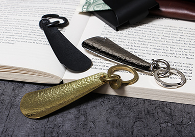 ディアージの靴べらBRASS CHASING SHOEHORN 