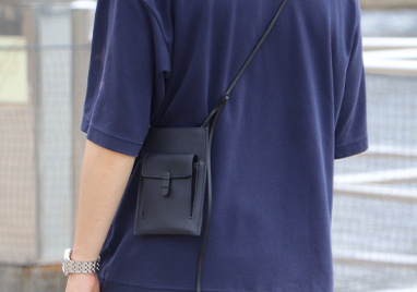 トモエ マルチサコッシュ UTILITY PH